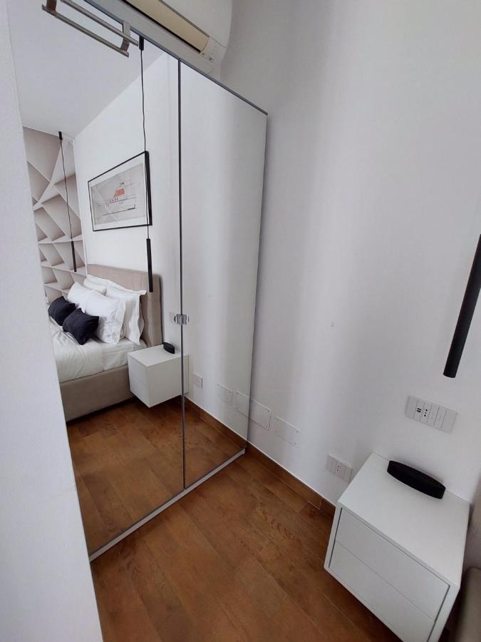 Rossodisera Sarzana Bagian luar foto